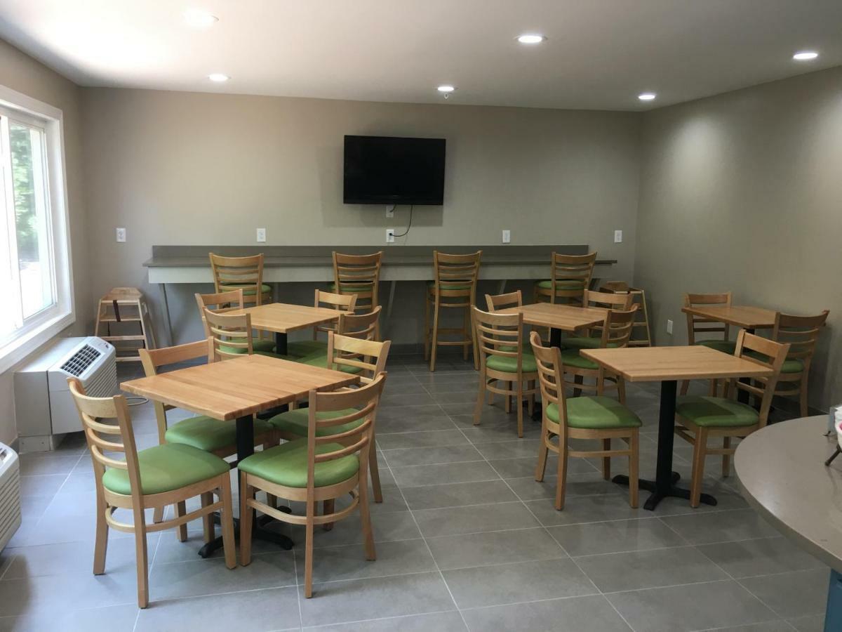石山乡村套房酒店 罗克希尔 外观 照片